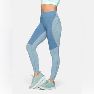 Outdoor Voices TechSweat 7/8 Two-Tone Leggings